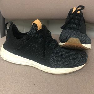 New.Balance tennis shoes